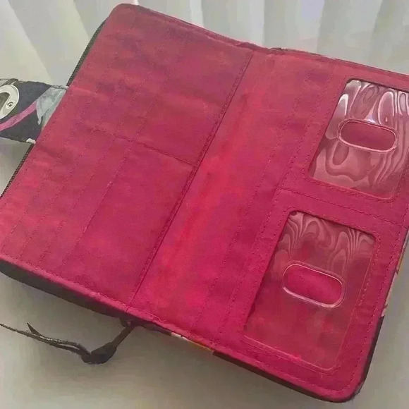 Vera Bradley turn lock front quilted large wallet - Picture 8 of 9